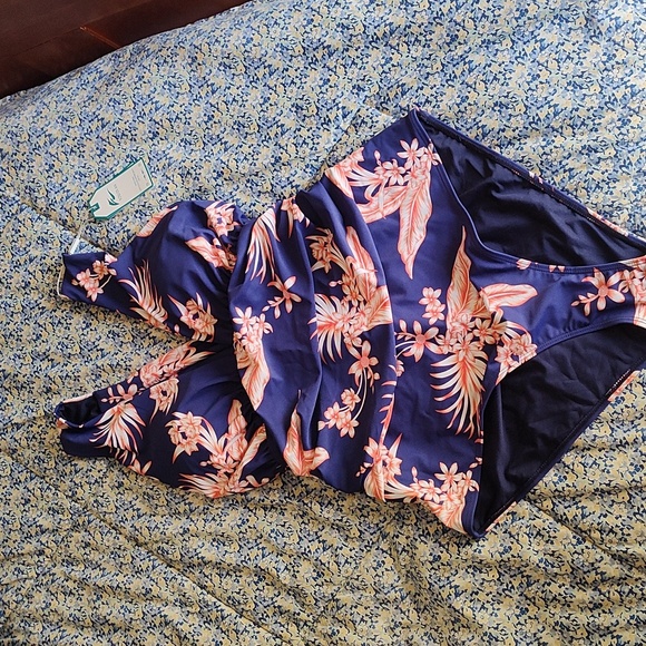 NWT YOUDIAN One Piece Swimsuit Size XL Purple Coral Floral Ruched Tummy - Picture 1 of 8